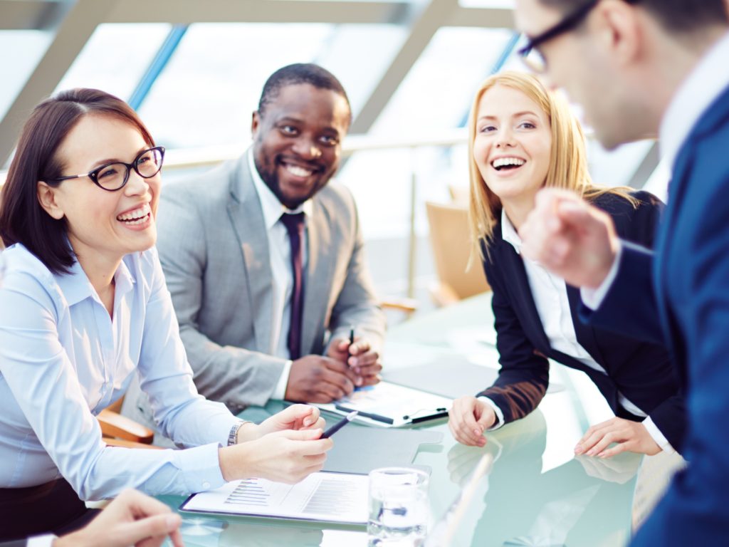 【第2新卒・中途採用 東京勤務】海外のTOP経営者と様々な専門家を繋ぐ、イギリスの大手情報コンサルティング会社で外国人採用!